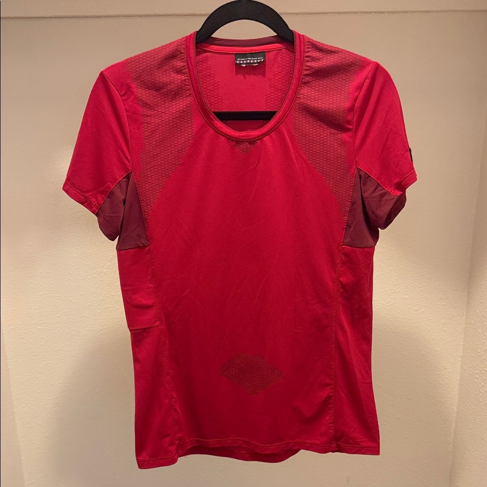 Women’s Red Performance Short-Sleeve Shirt